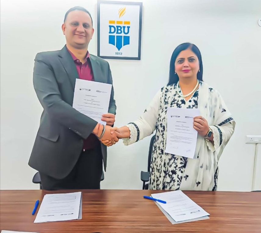 Desh Bhagat University and Smart Healthcare sign MoU for healthcare and education